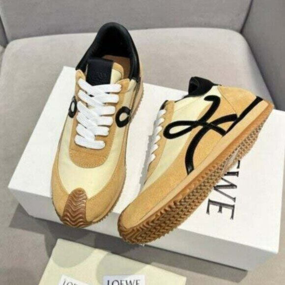 Loewe Tan and Black Winter Boots - Picture 2 of 7